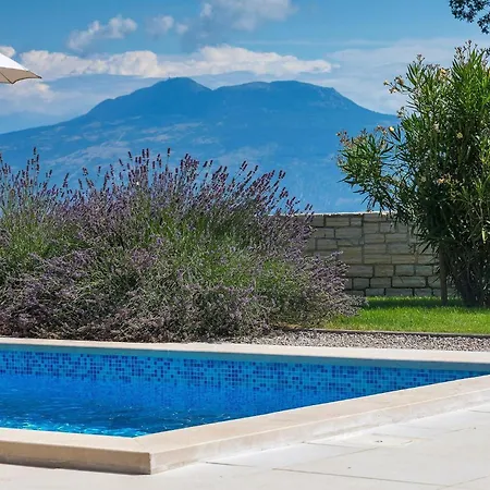 Eol Holiday home Sumber