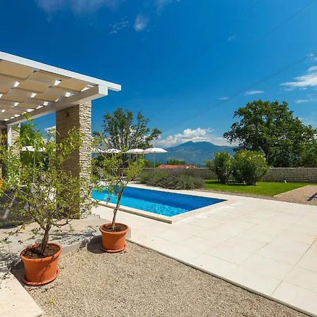Eol Holiday home Sumber